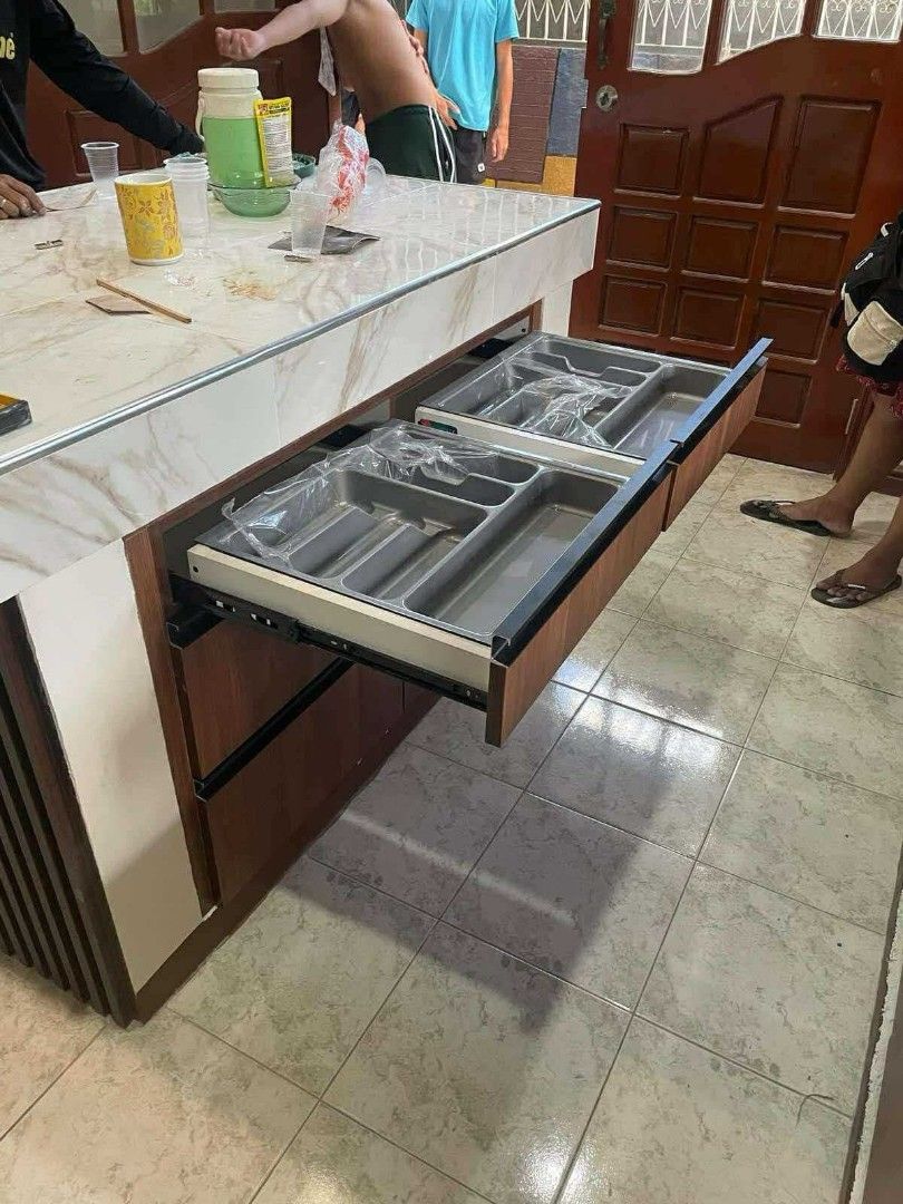 Kitchen Drawer Cutlery Tray Organizer Grey/Stainless (Category: Food Organization & Storage) located in Manila. Submitted by jamfrimzy089458 (Listing ID 1466794990, Image 3). Description: - Multi-compartment grey plastic & stainless cutlery tray for neat kitchen drawer organization - Keeps forks, spoons, knives, and various kitchen tools neatly separated - Sturdy and durable build designed for everyday use - Easy to wipe clean and maintain hygien