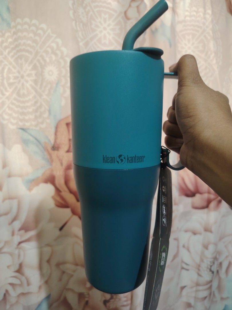 Klean kanteen Rise Thumbler (Category: Water Bottles & Tumblers) located in Mandaluyong City. Submitted by twovv (Listing ID 1466873868, Image 2). Description: Brand new May dents lng. Maliit d nakaapekto sa thumbler. Original srp : ₱2995 Sale price half srp..