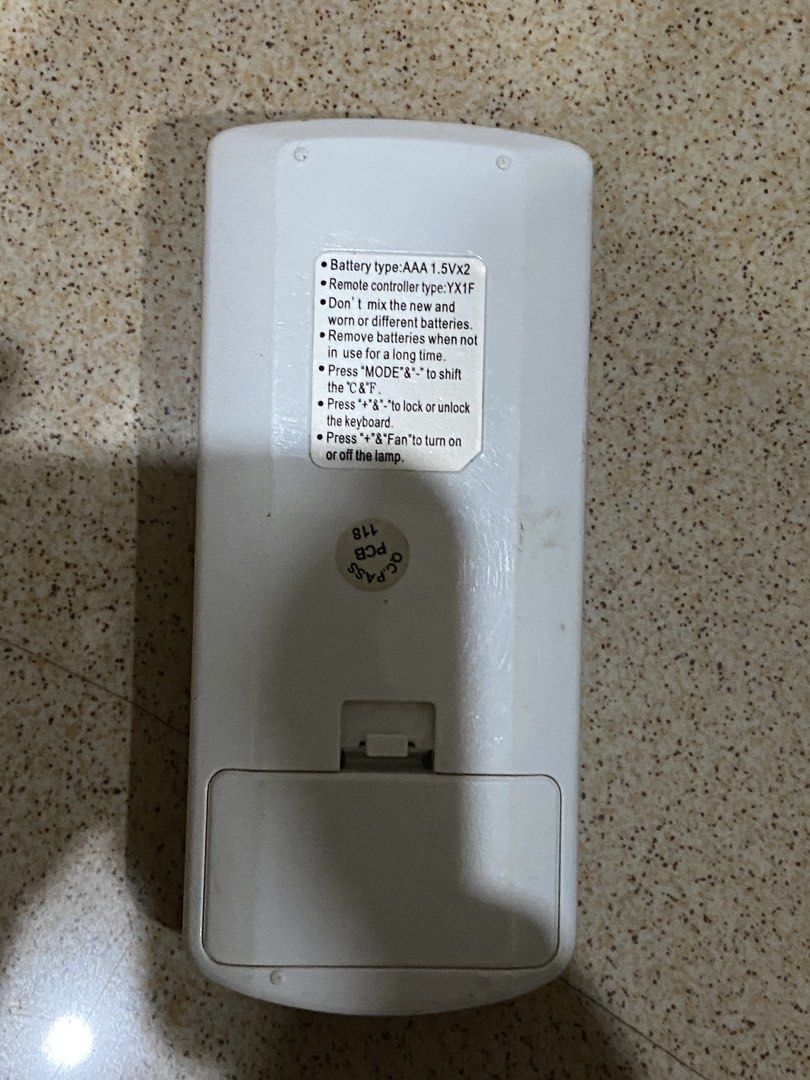 Kolin 2.5 HP S-Series Inverter Window Type Aircon (Category: Air Conditioning and Heating) located in Cainta. Submitted by sustainable_secondhands (Listing ID 1466885613, Image 3). Description: rfs: recently bought a new aircon, still cold may just needs cleaning - 2.5 HP - with remote - Brand: Kolin S-Series Inverter Window Type AC - Condition: Clean and recently uninstalled - Performance: Cools fast, runs quietly, energy-saving inverter technol