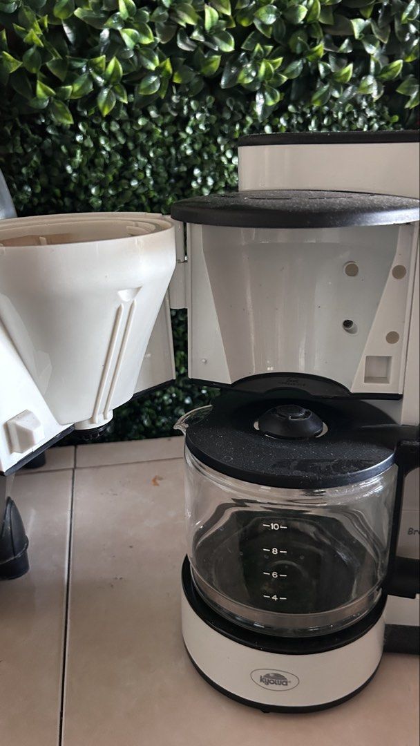 Kyowa Coffee maker (Category: Coffee Machines & Makers) located in Kibawe. Submitted by fastcat_1935c0 (Listing ID 1466842357, Image 3). Description: .