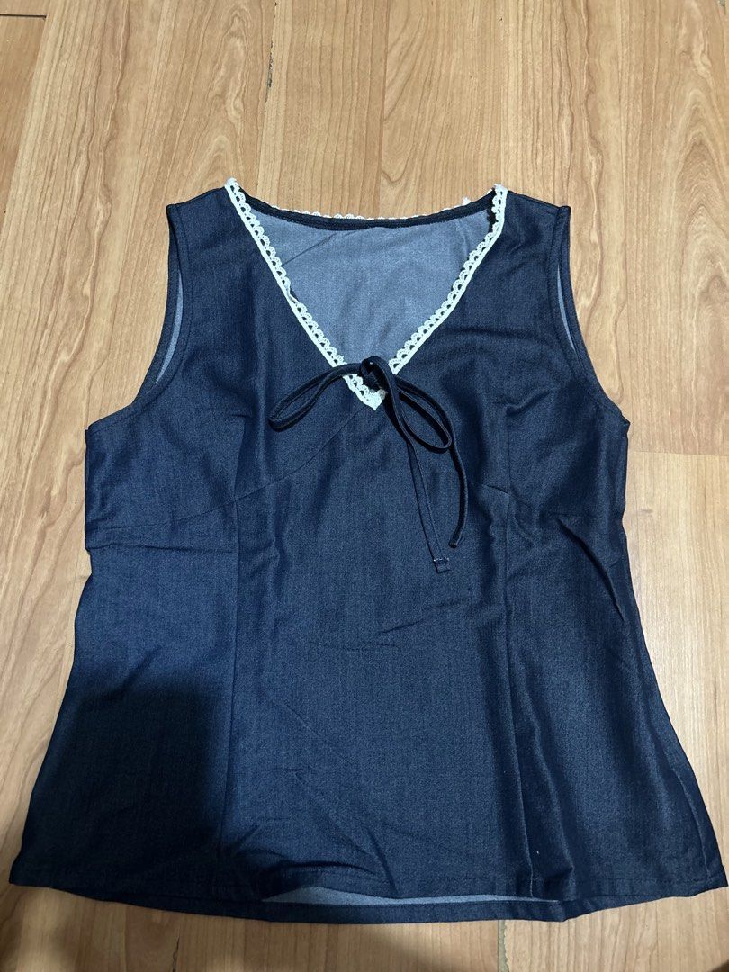 Lace V neck Sleeveless top (Category: Sleeveless) located in Las Pinas. Submitted by ameothings (Listing ID 1466833703, Image 1). Description: LAST PRICE POSTED! DO NOT HAGGLE. freesize has zipper at the side dm if interested!.