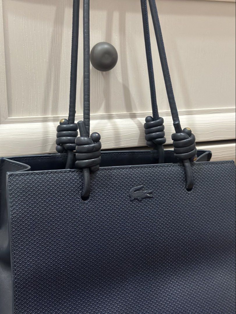 Lacoste Chantaco Shoulder Bag (Category: Shoulder Bags) located in Manila. Submitted by deiclacio_ (Listing ID 1459119747, Image 2). Description: Bought it for ₱11,990 from Rustans RFS: di na nagagamit Sign of usage: interior only.
