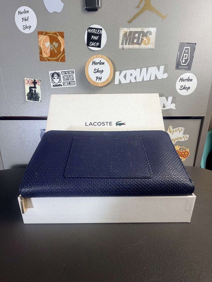Lacoste women’s long blue wallet (Category: Wallets & Card holders) located in Manila. Submitted by harveybirosel (Listing ID 1466791813, Image 2). Description: Lacoste women’s long blue wallet.