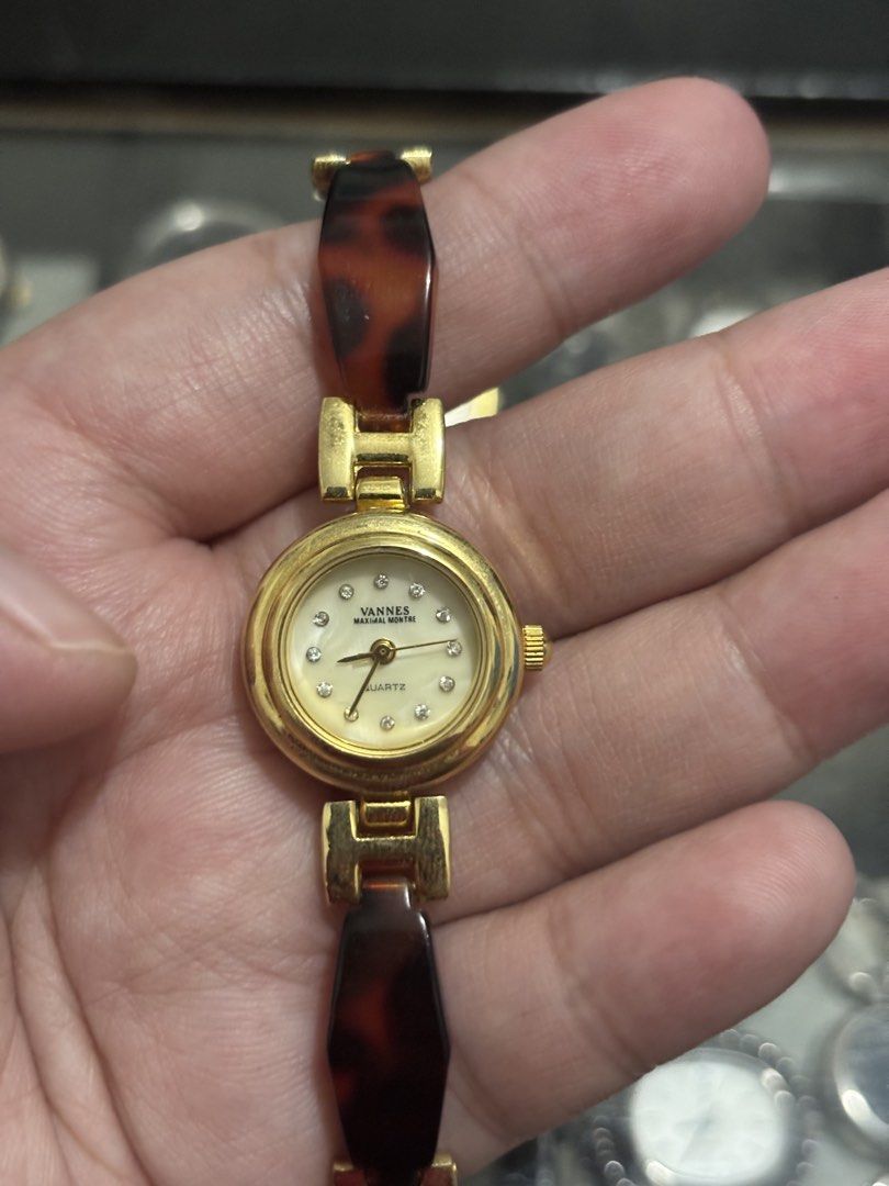 Ladies Bracelet Watches (Category: Women's Watches) located in Manila. Submitted by timelesswatchbyclaaa2.0 (Listing ID 1466901360, Image 2). Description: Vannes Half Bangle Watch 1k J-Axis Pink Dial 900 Lady Susan Noevir 1000 Elgin Watch 1000 Mila Schon 900 J-Axis Bangle 1k Fixed Price .