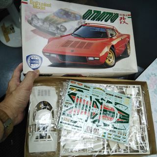 LAMBORGHINI COUNTACH LP400 1/24 FUJIMI, 玩具收藏品, 手辦及模型, 汽車模型 - Carousell