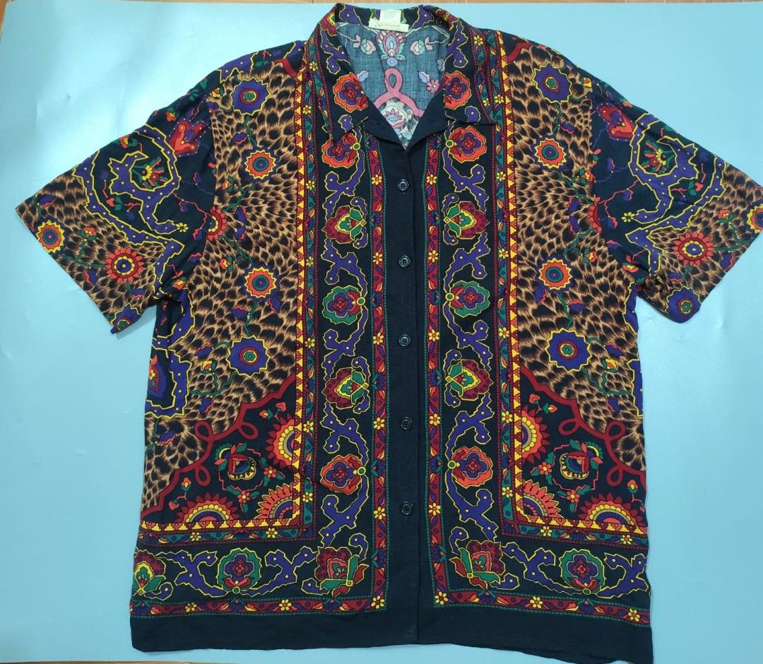 Laura and Jayne Collection (Category: Dresses) located in Caloocan City. Submitted by triftbyzion (Listing ID 1466923397, Image 2). Description: Laura and Jayne Collection 80's 90s size XL Vintage In Excellent Condition Unisex.