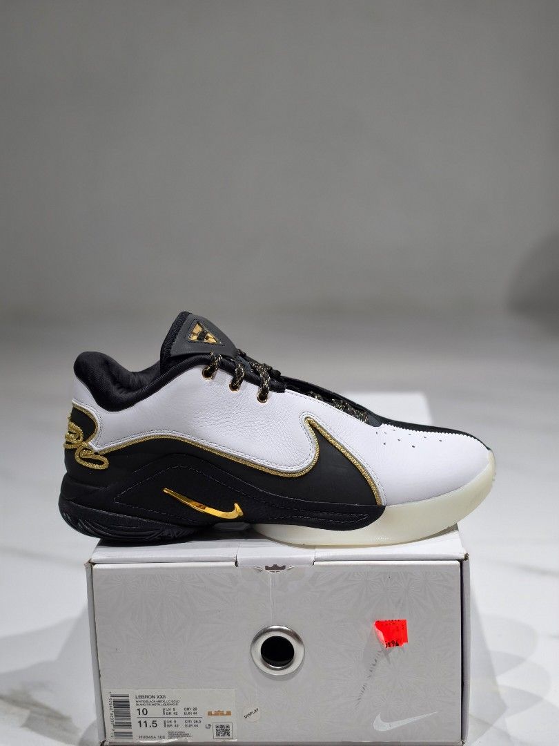 LEBRON 22 MOGUL (Category: Sneakers) located in Caloocan City. Submitted by 321soled (Listing ID 1466821895, Image 1). Description: for sale/trade leb 22 mogul size 10 brandnew / complete 2,995 south caloocan area ig/fb: 321soled.