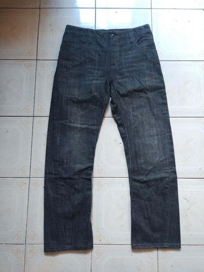 Lee X-Line Black Jean 35 actual (Category: Jeans) located in Pasay City. Submitted by denimdude.ph (Listing ID 1466862507, Image 1). Description: twisted leg design.