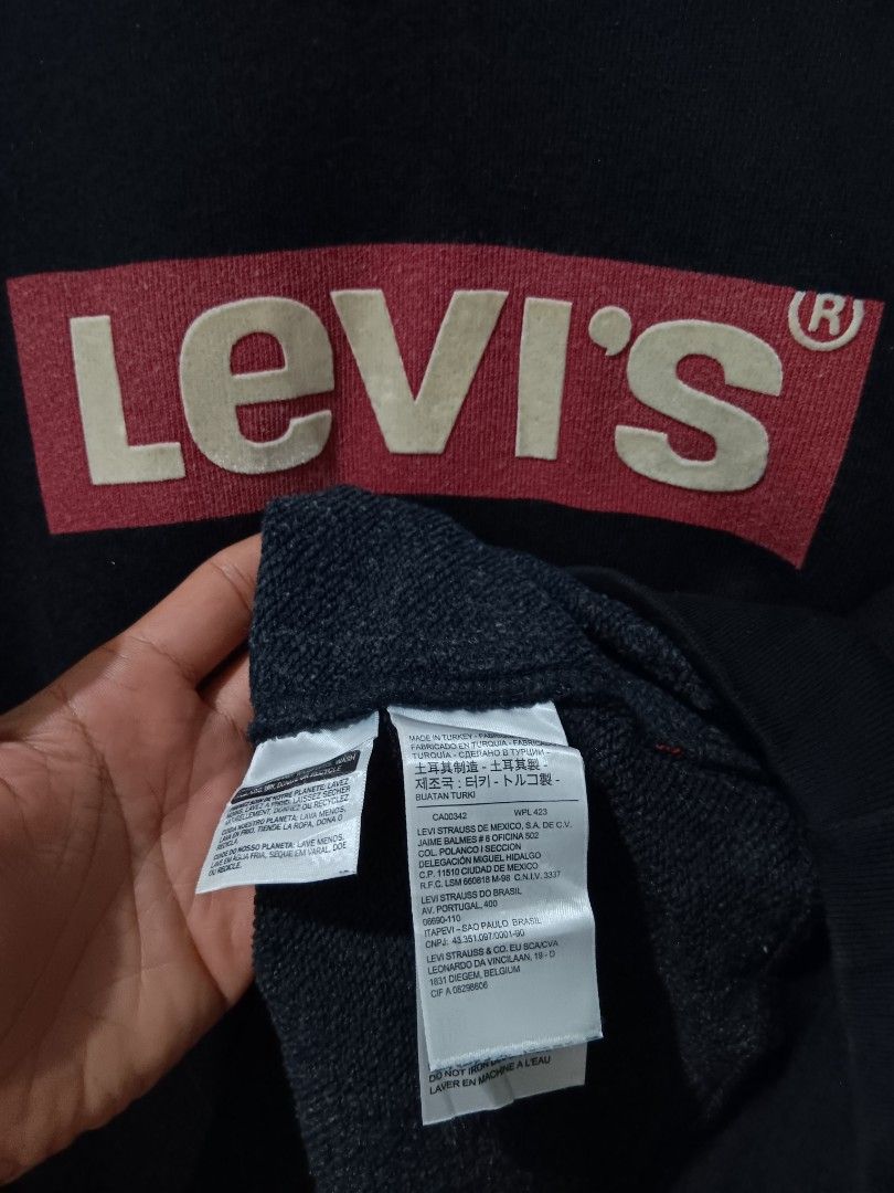 LEVIS (Category: Coats, Jackets and Outerwear) located in Dauis. Submitted by udenglegaspi (Listing ID 1466882969, Image 3). Description: .