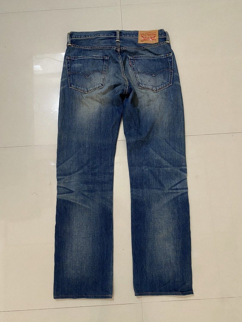Levi’s 502 Denim (Category: Jeans) located in Munoz. Submitted by brazziwardrobe (Listing ID 1466793518, Image 2). Description: Waist:34 inches Length:42.5 inches Leg Opening:8.5 inches Excellent Condition Need Wash lang 9.8/10 Condition Negotiable Dm to purchase 💌.