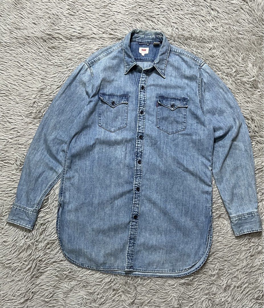 Levi’s Longsleeve Denim Dress (Category: Dresses) located in Dipolog. Submitted by krstnagnis98 (Listing ID 1466866025, Image 2). Description: Levi’s Western Denim Dress Like New Medium-Large No any issues Authentic Mine 670 Dm. 💌.