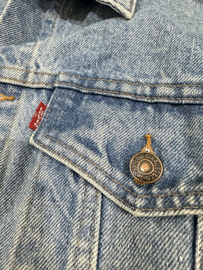 Levis vintage denim jacket (Category: Coats, Jackets and Outerwear) located in Paranaque City. Submitted by lovedbyme888 (Listing ID 1466950157, Image 2). Description: Unisex denim jacket Mens M-L Womens L-XL Well kept Excellent condition .