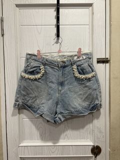 (Category: ) located in . Submitted by shopwithjuu (Listing ID 1466812385, Image 1). Description: .