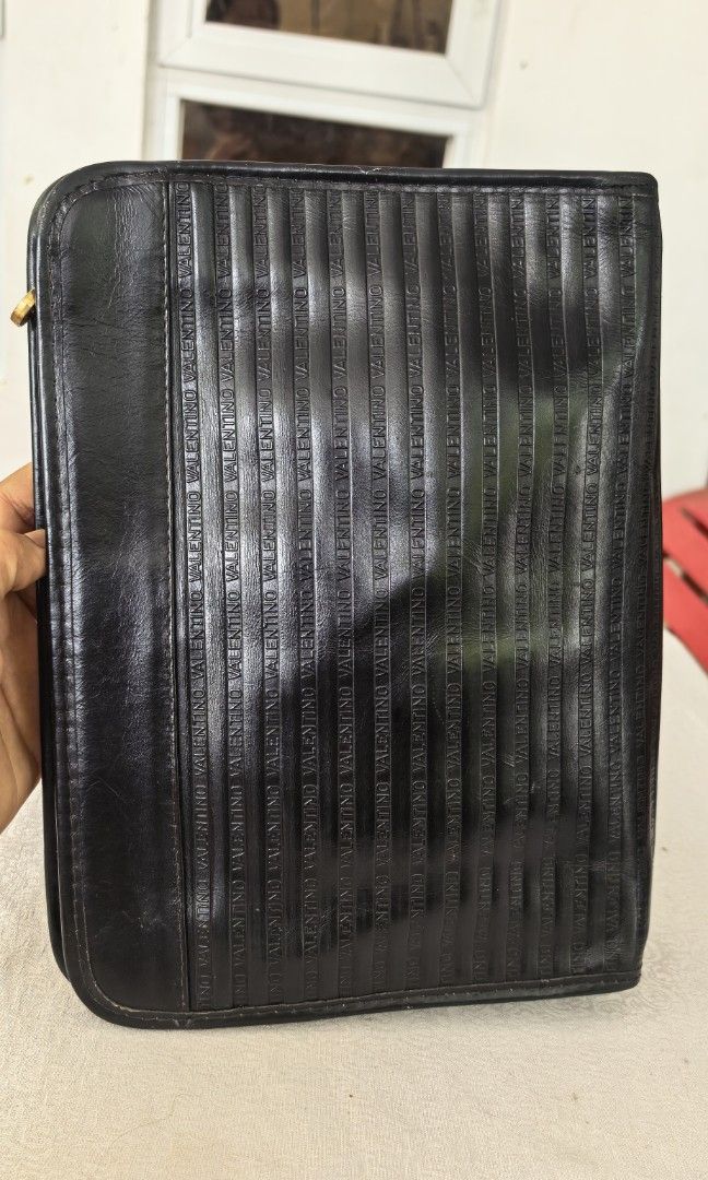 Like New Mario Valentino clutch (Category: Clutches) located in Tuguegarao City. Submitted by zenphoenix-7ad615 (Listing ID 1466797870, Image 2). Description: Mario Valentino clutch 11 by 8.5 inches.