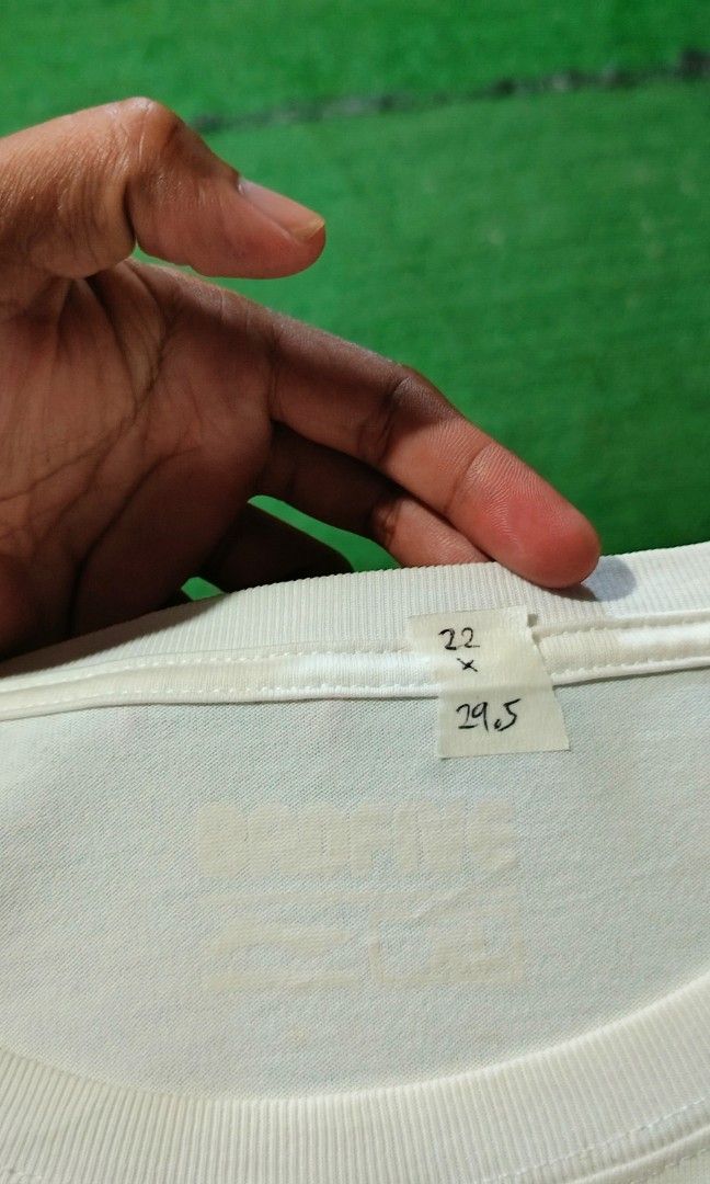 LINING BADFIVE COTTON MEN SHIRT (Category: Tshirts & Polo Shirts ) located in General Santos City (Dadiangas). Submitted by danzdindin01 (Listing ID 1466891234, Image 3). Description: Legit XL men As new No issue.