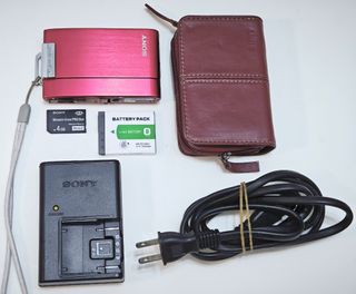 由 camerasellerpro (刊登 ID 1466913352，圖片 1) 提交，位於 的 (類別：)，說明：。