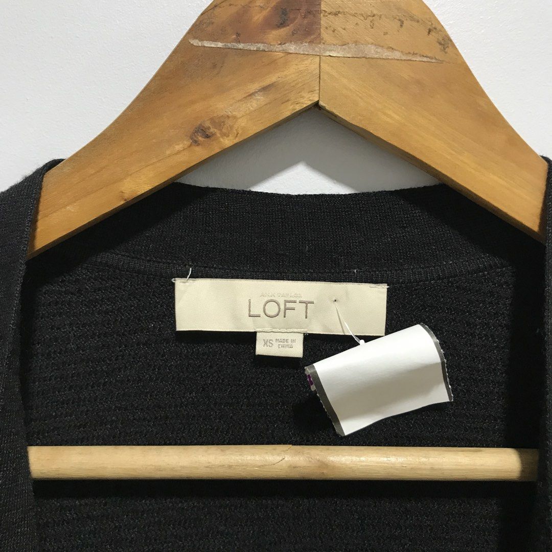 LOFT Black Open Cardigan (Category: Coats, Jackets and Outerwear) located in Cavite. Submitted by tanya.valentin (Listing ID 1466889737, Image 3). Description: - 20x30.