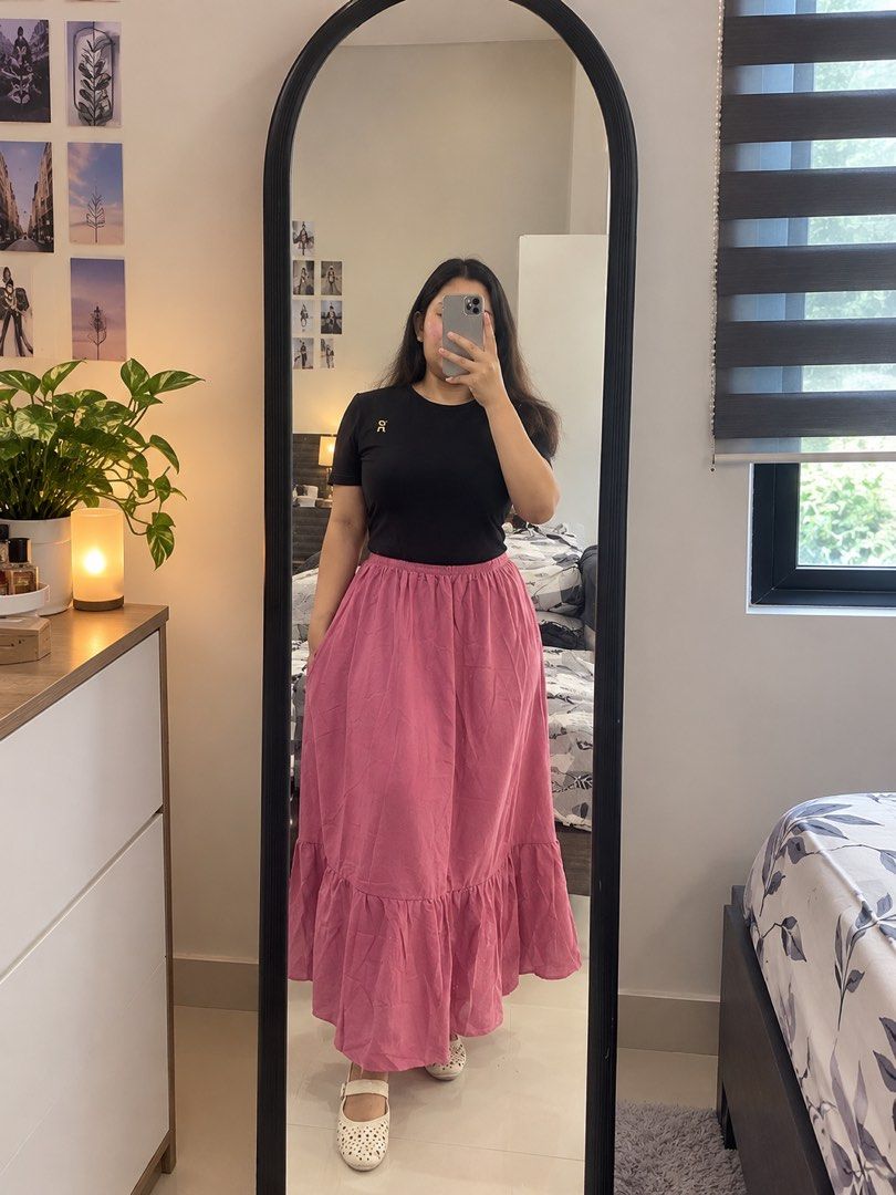 Long skirt (Category: Skirts) located in Cabuyao City. Submitted by jennilyn_13 (Listing ID 1466931658, Image 1). Description: 2 colors available small-4xl kasya .