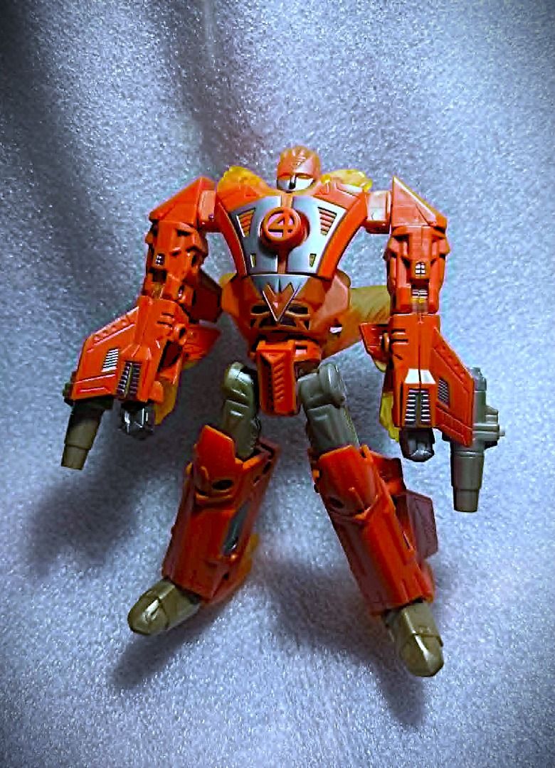 Loose CROSSOVERS HUMAN TORCH Hasbro Deluxe Class Autobot Transformers (Category: Kids Toys) located in Pasay City. Submitted by Chariselyn (Listing ID 1466891271, Image 2). Description: Loose CROSSOVERS HUMAN TORCH (400+sf) Hasbro Deluxe Class Autobot Transformers Series: Transformers - Marvel Crossovers, 2008 Scale: 6 inches Stock: 1 Condition: 8/10 Issues: glued part on top cover, joints are in good condition Accessories: with built in blaster,