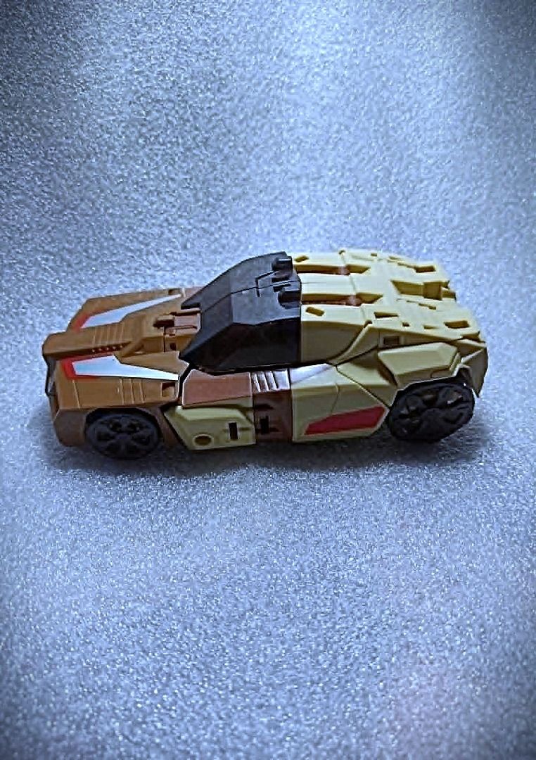 Loose Upsized CHROMEDOME Weijiang Oversized Autobot Transformers (Category: Kids Toys) located in Pasay City. Submitted by Chariselyn (Listing ID 1466950877, Image 3). Description: Loose Upsized CHROMEDOME (350+sf) Weijiang Oversized Autobot Transformers Series: Weijiang Knock-offs, 2019 Scale: 8 inches Stock: 1 Condition: 10/10 Issues: 0 Accessories: complete, no manual Mode of Payment: GCash or through your rider Shipping options: Payment first