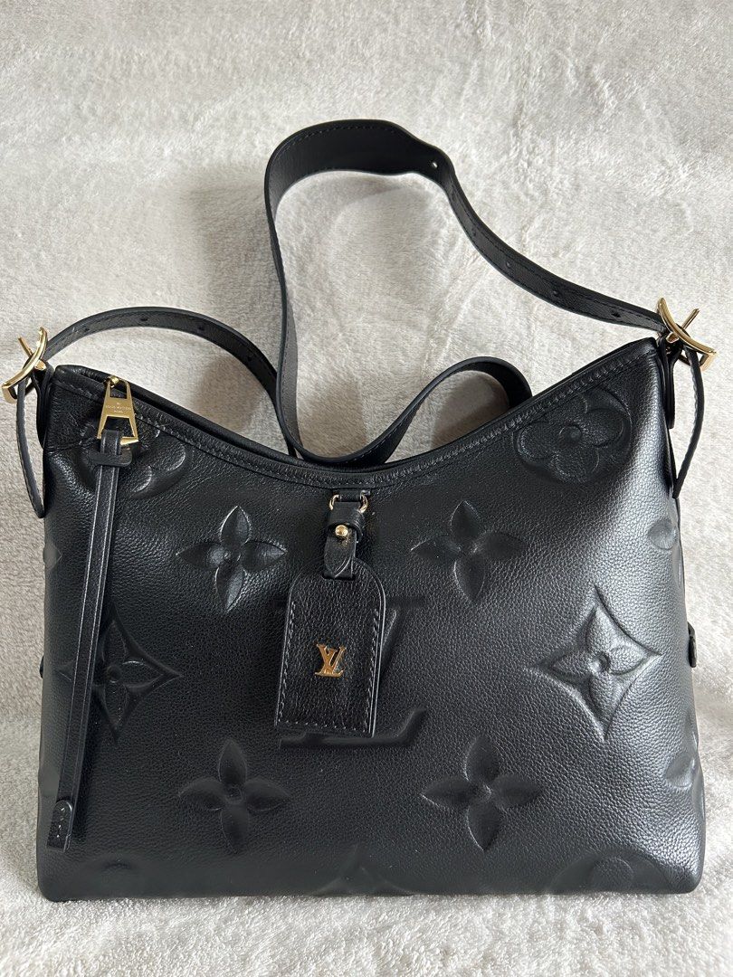 Louis Vuitton Carry All (Category: Luxury Bags & Wallets) located in Baguio. Submitted by previouslymine.10 (Listing ID 1466855473, Image 2). Description: - in very good condition - no flaws, no signs of wear and tear - with pouch and dust bag.