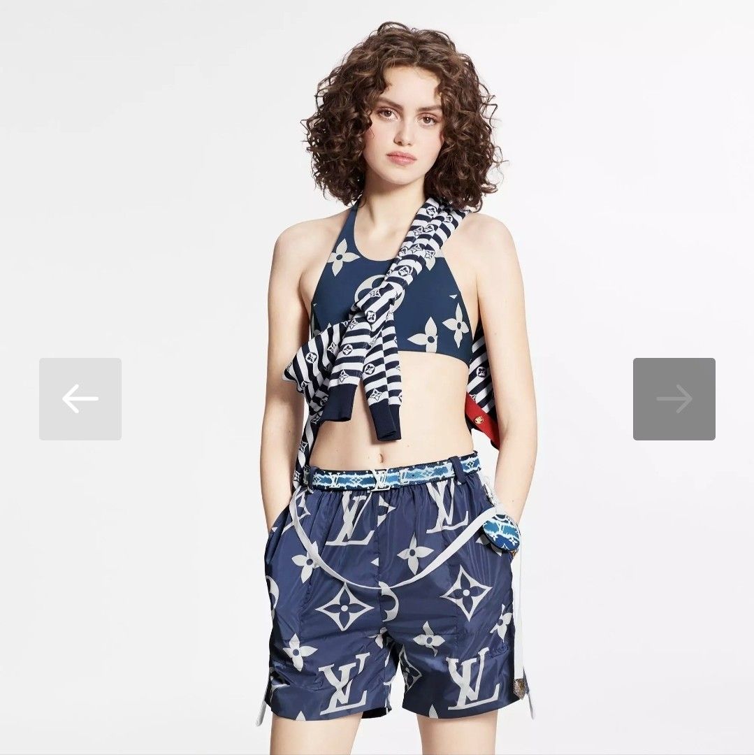 Louis Vuitton LV Escale Bermuda Shorts (Category: Shorts) located in Iloilo. Submitted by mnky.bsns03 (Listing ID 1466888553, Image 2). Description: 9.5/10 Color rate Issue: Missing Accessory 28-34 Waistline 16 Length 13.5 Thigh 12.5 Leg Opening.