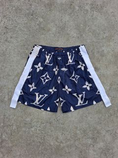 (Category: ) located in . Submitted by mnky.bsns03 (Listing ID 1466888553, Image 1). Description: .