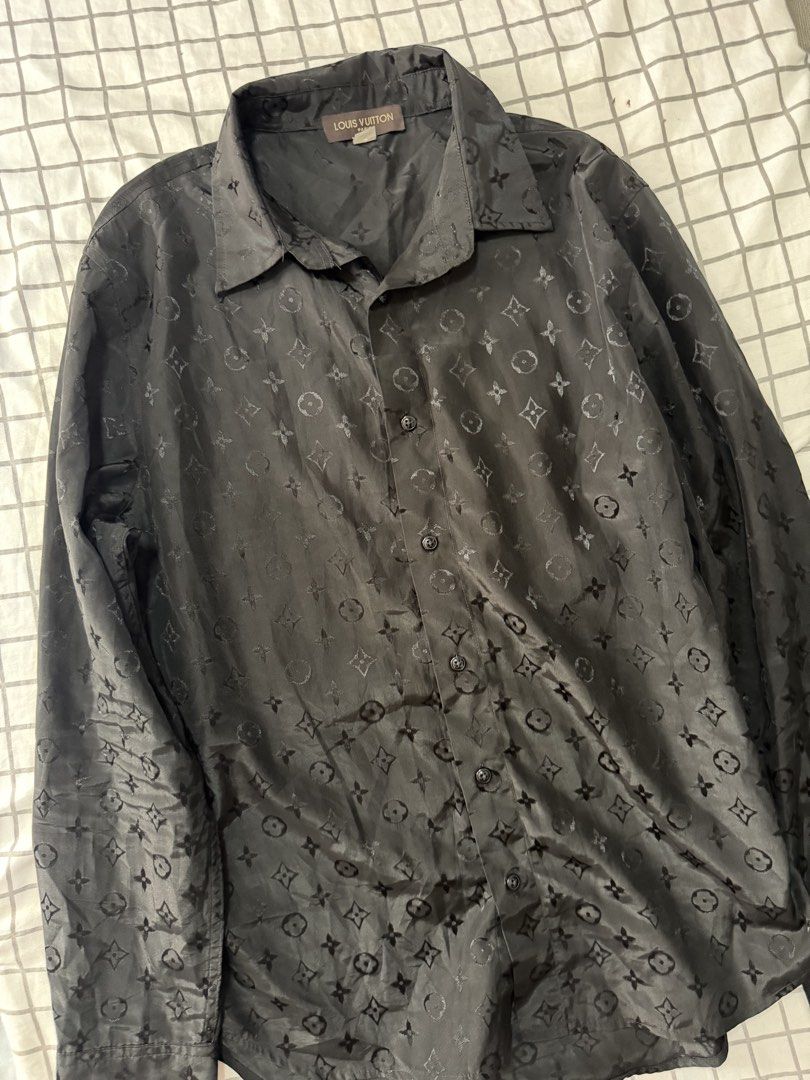 Louis Vuitton Mini Monogram silk evening shirt (Category: Formal Shirts) located in Quezon City. Submitted by pinkyswearshop (Listing ID 1466819737, Image 2). Description: .