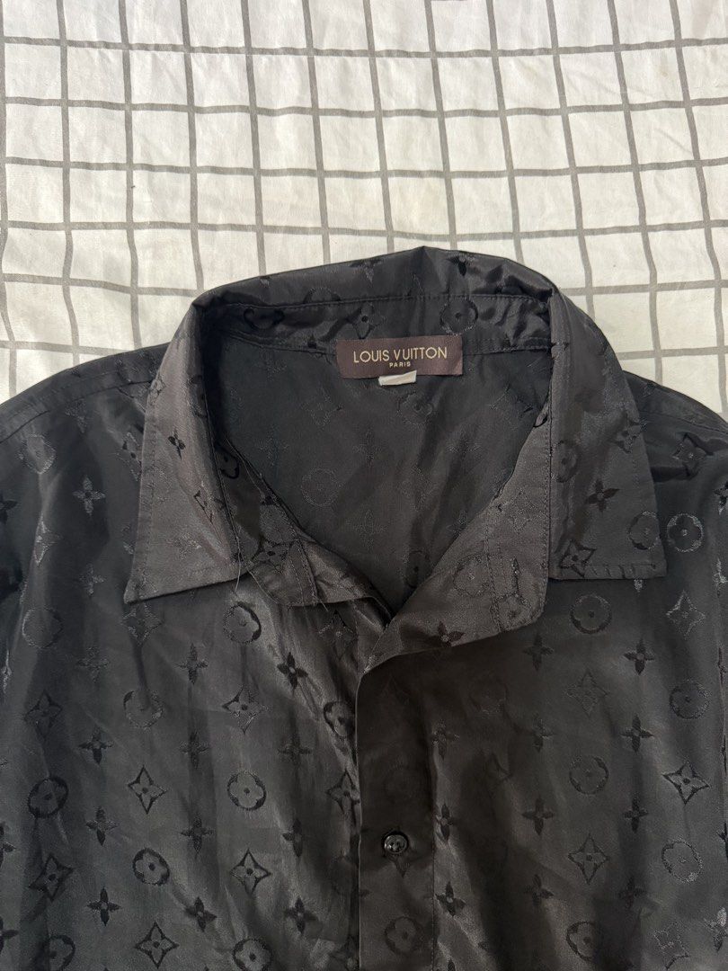 Louis Vuitton Mini Monogram silk evening shirt (Category: Formal Shirts) located in Quezon City. Submitted by pinkyswearshop (Listing ID 1466819737, Image 3). Description: .