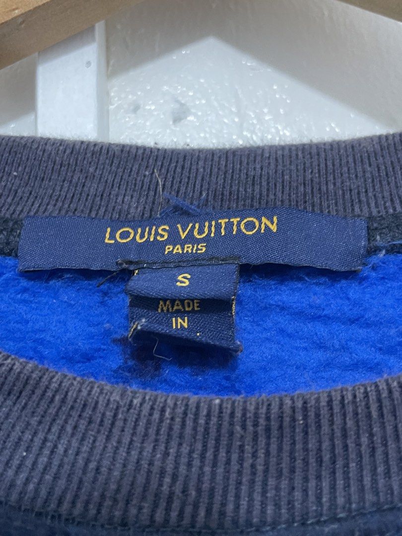 Louis Vuitton Monogram Blue Black Sweater Size S (Category: Coats, Jackets and Outerwear) located in Manila. Submitted by oenthrift.2026 (Listing ID 1466813672, Image 2). Description: - Brand: Louis Vuitton - Item: Monogram Crewneck Sweater - Color: Dark Blue & Black - Size: S (Includes Japan distribution tag) - Material: 100% Polyamide main, with metallized fiber and cotton lining - Condition: Excellent / Pre-loved - Features: All-over woven mon