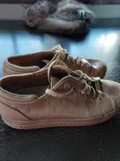 (Category: ) located in . Submitted by undressme24 (Listing ID 1466930937, Image 1). Description: .