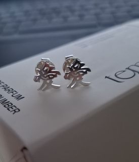 （分類：）位於 。 由 offthetagluxury 提交（商品編號 1466870987，圖片 1）。簡介： 。