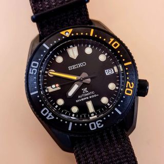 (Category: ) located in . Submitted by notorious_watches (Listing ID 1466785505, Image 1). Description: .