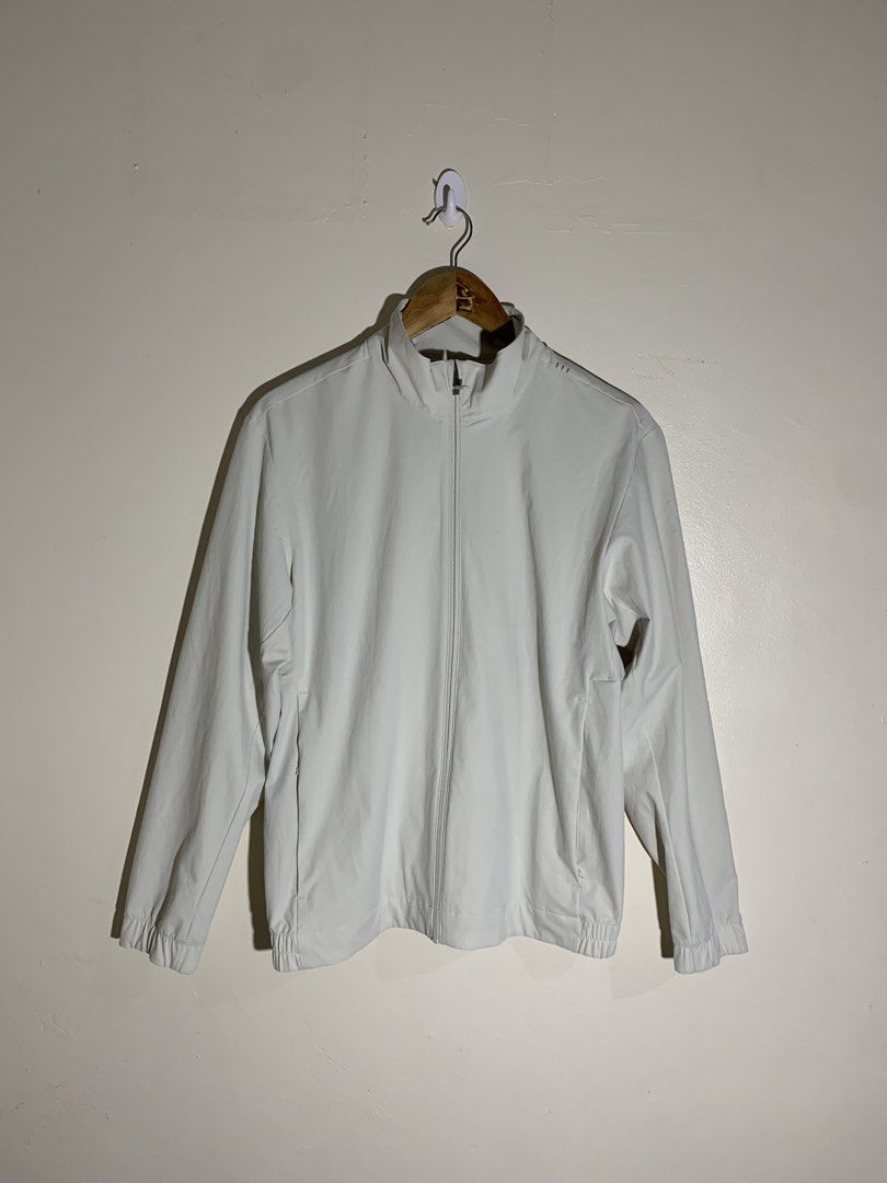 LULULEMON ACTIV JACKET (Category: Activewear) located in Lapu Lapu. Submitted by fellasgallery11 (Listing ID 1466830075, Image 2). Description: Lululemon activ jacket 21.5 width 26 length No issues or flaws.