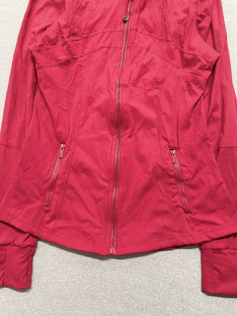 Lululemon Define Jacket (Category: Coats, Jackets and Outerwear) located in Taguig. Submitted by zavelle.824 (Listing ID 1466905925, Image 3). Description: Fits medium As new.