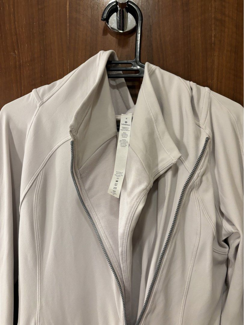 Lululemon Light Purple Asymmetric Full Zip Jacket (Category: Coats, Jackets and Outerwear) located in Muntinlupa City. Submitted by juliegarcia (Listing ID 1466882113, Image 3). Description: 🚢 Shipping fee not included. 💸 Price negotiable. 💌 DM for more photos & info. .