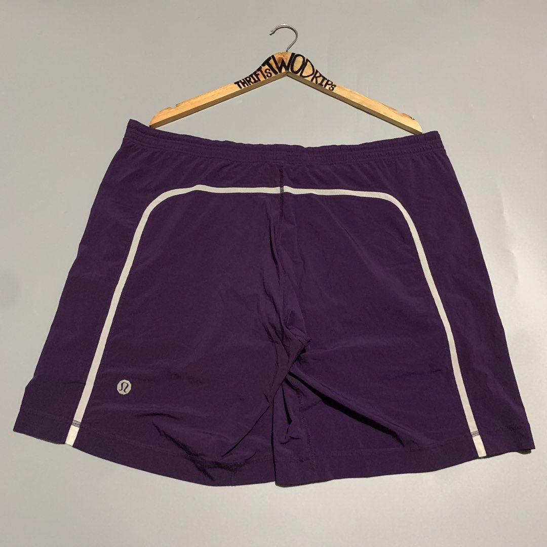 LULULEMON MEN PACE BREAKER SHORTS (Category: Shorts) located in Manila. Submitted by thriftstwodrips (Listing ID 1466965296, Image 2). Description: Authentic With inner cycling and drawstring Working zipper smoothly Faded size dot Actual dimes Waistline 40-45 Length 19 For big boys Color rate 9.8/10 Excellent condition No issue.