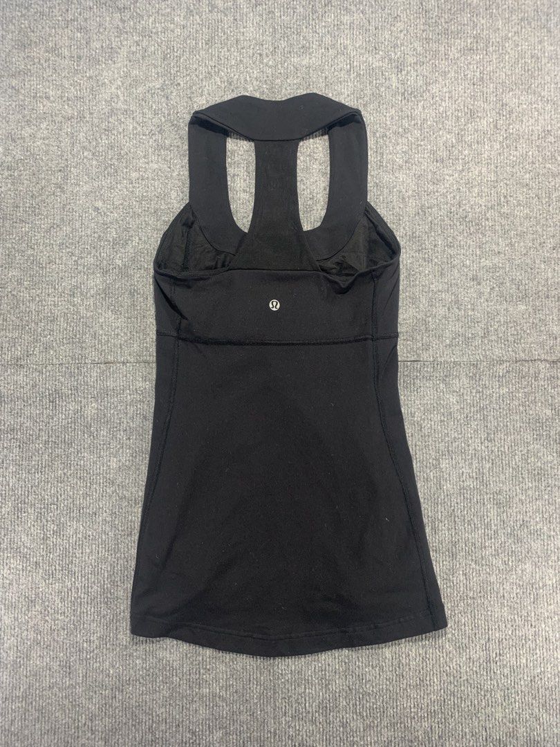Lululemon Scoop Neck Tank (Category: Sleeveless) located in Dumaguete. Submitted by dailywear6200 (Listing ID 1466875337, Image 1). Description: Lululemon Scoop Neck Tank Dot 4 Width 13 Length 25.5 Excellent condition Need wash only.