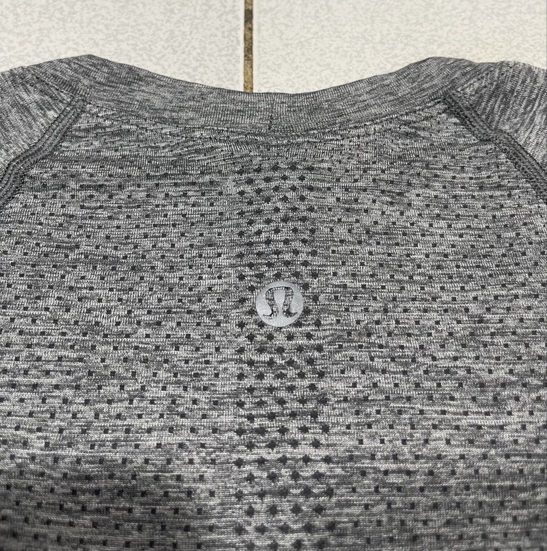 Lululemon Shirt Womens (Category: Activewear) located in Mandaue City. Submitted by MJ_80 (Listing ID 1466969343, Image 3). Description: Womens Lululemon For Running Xtra Small Dime: 15.5 X 22.5 See photos for measurements Color rate & Condition: 9.8/10 No caretags Price: 750 .