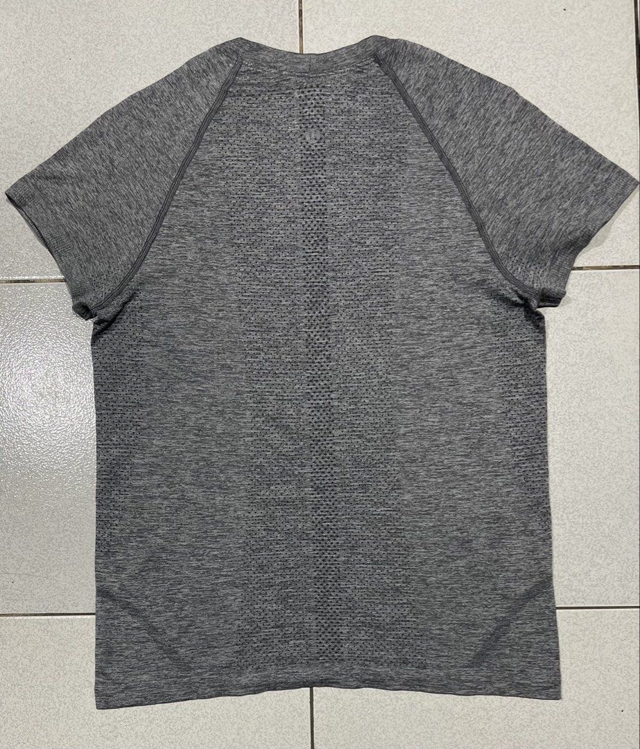 Lululemon Shirt Womens (Category: Activewear) located in Mandaue City. Submitted by MJ_80 (Listing ID 1466969343, Image 2). Description: Womens Lululemon For Running Xtra Small Dime: 15.5 X 22.5 See photos for measurements Color rate & Condition: 9.8/10 No caretags Price: 750 .