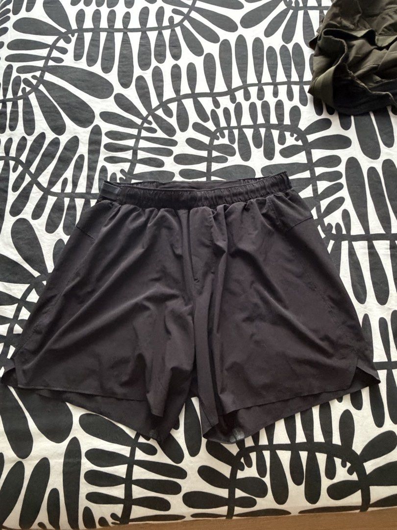 Lululemon Shorts (Category: Activewear) located in Quezon City. Submitted by _cjbarrera (Listing ID 1466790601, Image 1). Description: .