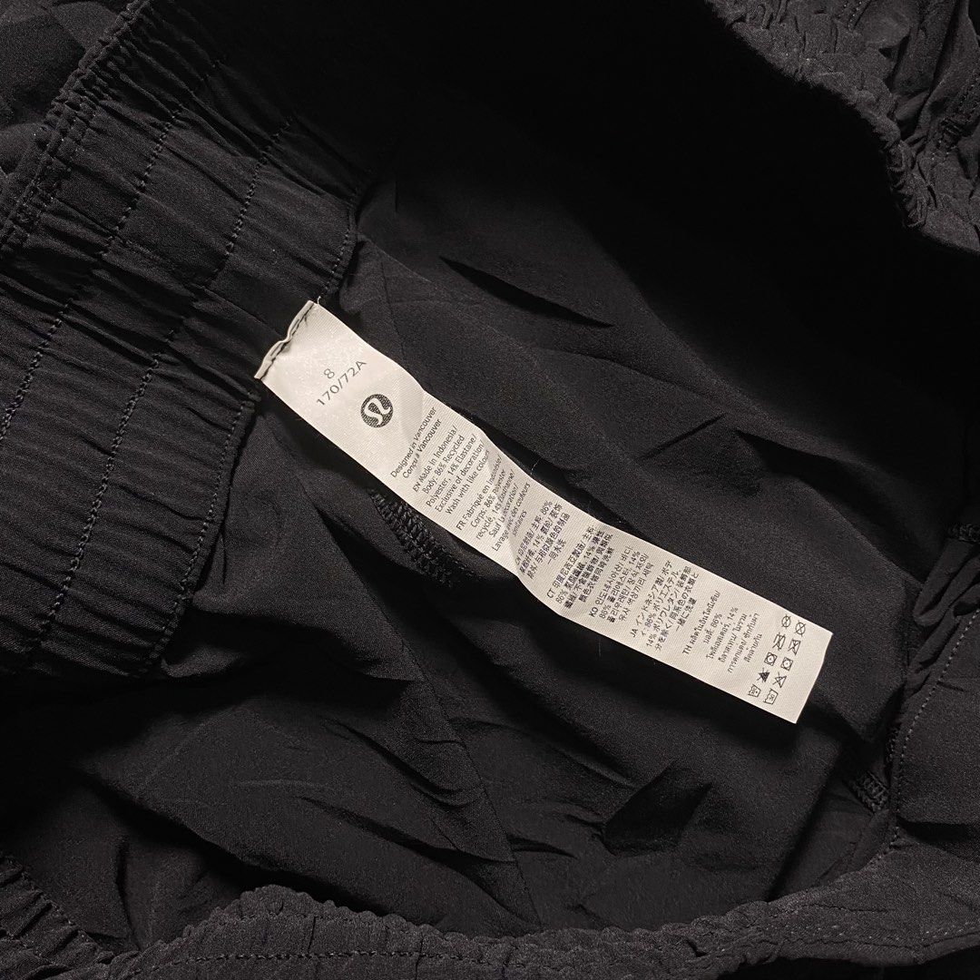 Lululemon Trouser (Category: Other Bottoms) located in Bacolod City. Submitted by quiarakazelxx (Listing ID 1466945377, Image 3). Description: Size: 8 •Large Fitting •Stretchable Waist: 28-32 Length: 32 Flaws: None •Like new •Click each photo to appreciate the item Pm to purchase📩.