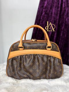 (Category: ) located in . Submitted by luxuryamethystph (Listing ID 1466875545, Image 1). Description: .