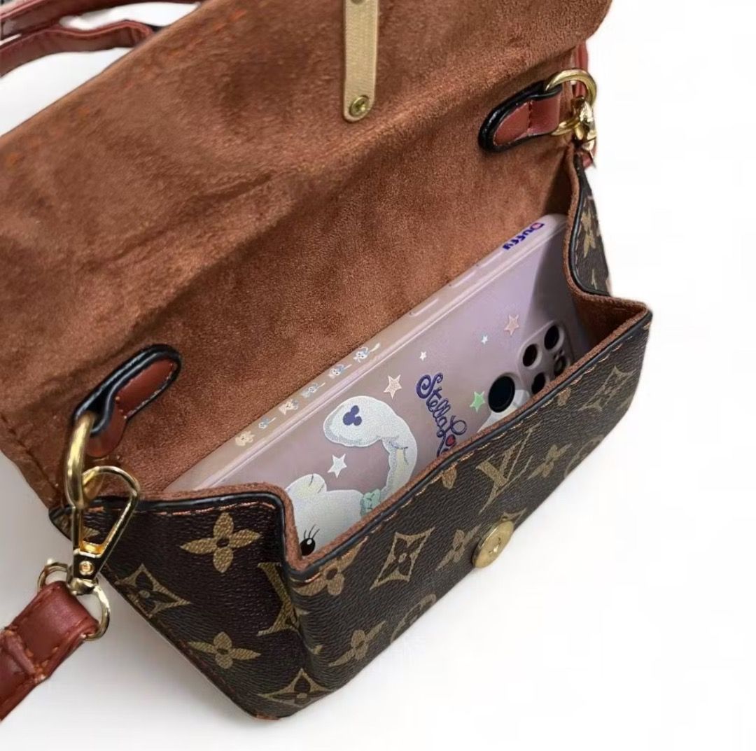 LV Monogram Padlock on Strap CP Sling Bag (Category: Shoulder Bags) located in Caloocan City. Submitted by crateandbarrel (Listing ID 1466805849, Image 1). Description: - Gamoza inside - embossed LV hardware padlock Material :Hard Leather Size : 7 inches Inclusion: Box dustbag Thick Leather sling - Authentic-look monogram canvas with stylish brown leather flap - Secure gold padlock closure on the front - Versatile adjustable strap: wear as a wais