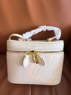 （分類：）位於 。 由 milkybunny718 提交（商品編號 1466842930，圖片 1）。簡介： 。