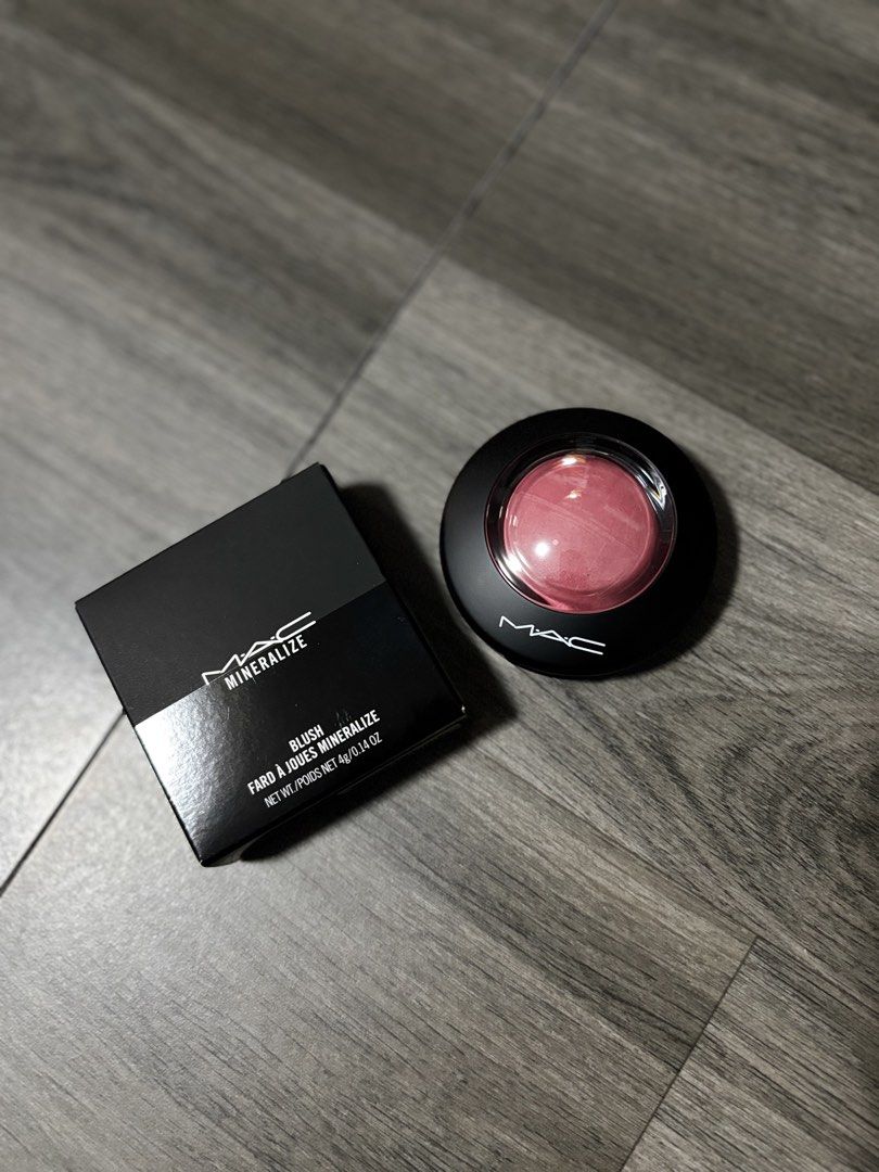 Mac Mineralize Blush (Category: Makeup) located in Manila. Submitted by dreatantoy (Listing ID 1466970133, Image 2). Description: Mac Mineralize Blush in shade Happy Go Rosy Only used once Message for more discounts.