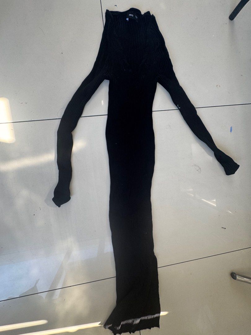 MANGO DRESS BLACK (Category: Dresses) located in Quezon City. Submitted by prelovedsaleitems (Listing ID 1466782246, Image 2). Description: .