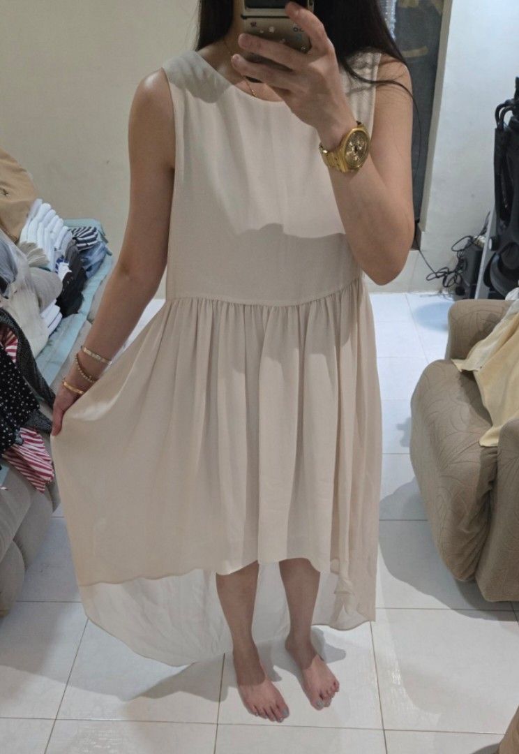 Mango floor dress (Category: Dresses) located in Manila. Submitted by silentphoenix.799537 (Listing ID 1466810407, Image 3). Description: .