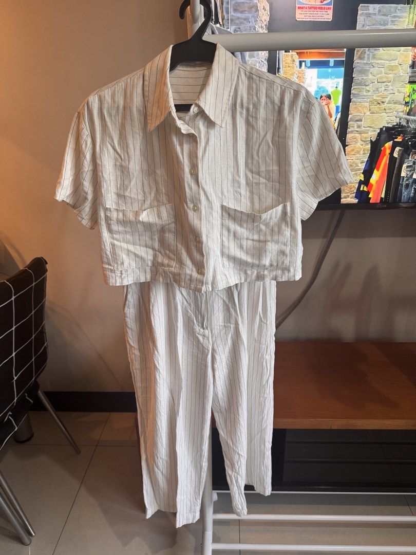 Mango linen set (Category: Sets or Coordinates) located in Quezon City. Submitted by essief (Listing ID 1466915555, Image 1). Description: - Mango matching polo and pants linen set - Still in good condition - Polo has minimal stain (seen in pic) but barely noticeable naman - Bought for 5k/set Polo is size XS Pants is size S No when worn photos .