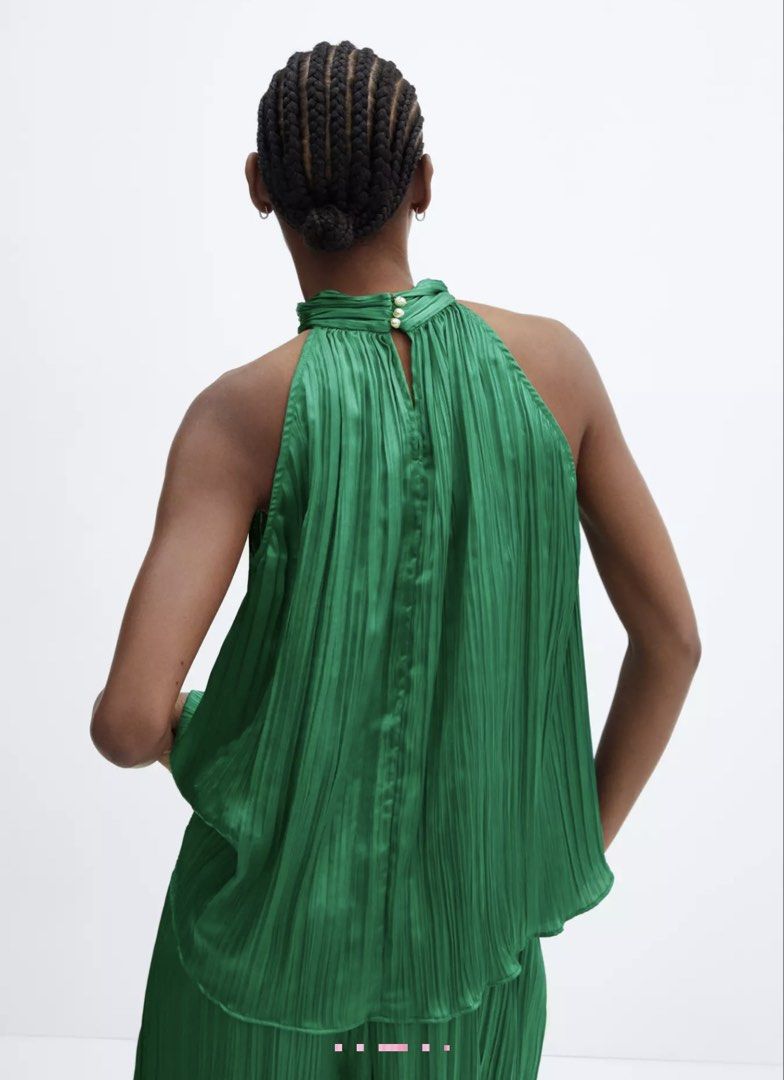MANGO Silk Pleated Set (Category: Sets or Coordinates) located in Iloilo. Submitted by outofrotation (Listing ID 1466889675, Image 2). Description: Authentic MANGO silk pleated set 👗 EUR S USA 4; fits S-M frames 🥝 halter neck top & flowy pants ✨ very comfy! can also style the top and pants separately for more outfit combos 🏷️ bought this in store for ₱6,000.